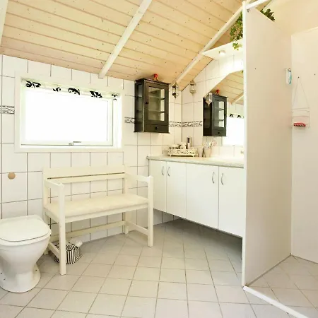 Three-bedroom In Rodby 30 Nyaraló *